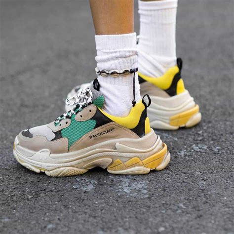 balenciaga triple s shoes scam